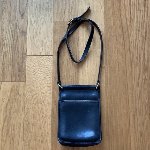 Vintage Crossbody Coach Handbag - Picture 3 of 3